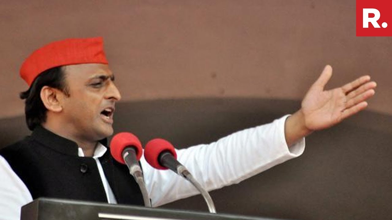 Samajwadi Party Chief Akhilesh Yadav Addresses The Crowd At #Mamata2019Rally