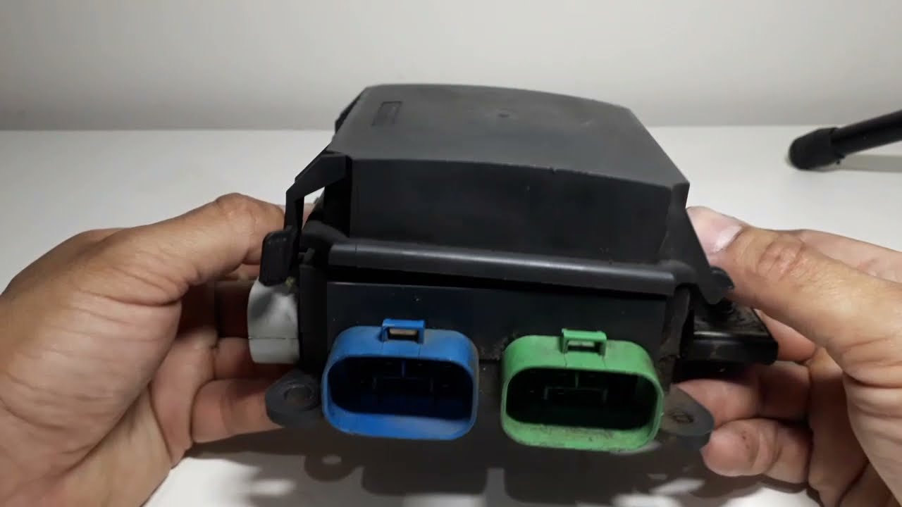 PDM ou Caixa de fusíveis e relés, das empilhadeiras Hyster fortis e Yale vx.