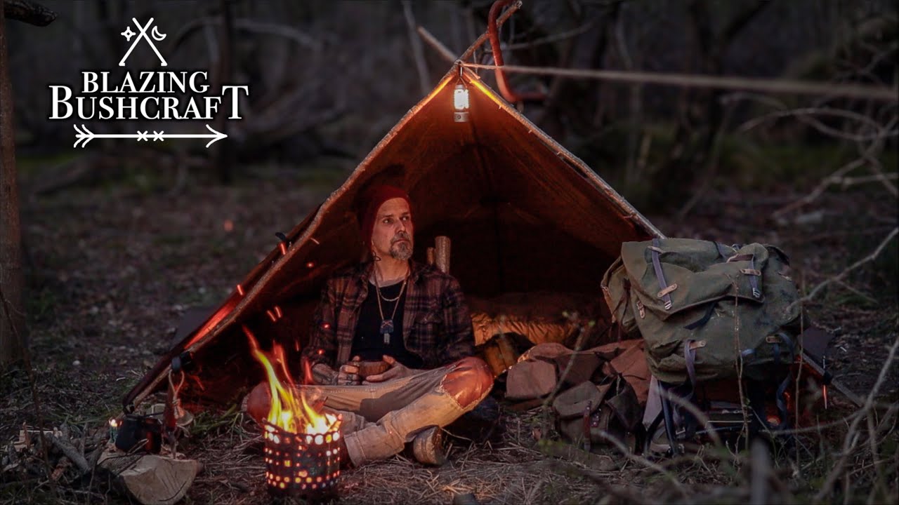 Solo Tarp Camping by a Creek &ndash; Bushcraft Overnight