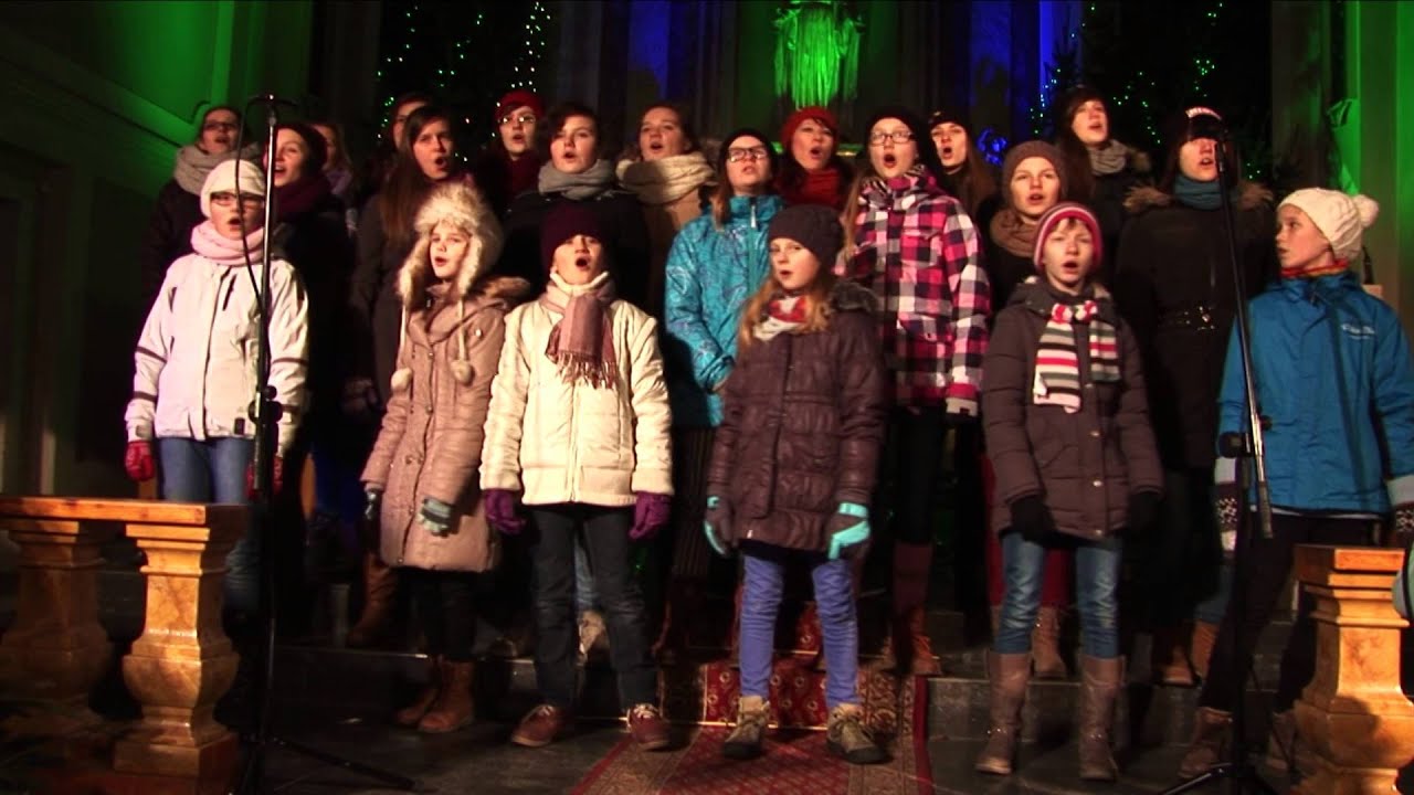 Schola z Gł&oacute;wnej - P&oacute;jdźmy wszyscy do stajenki