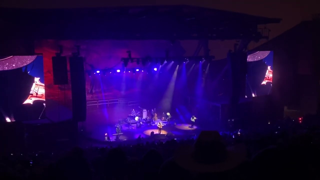 Zach Bryan “God Speed” @ Red Rocks Amphitheatre  Morrison, CO 11/3/22 #zachbryan #snow #redrocks
