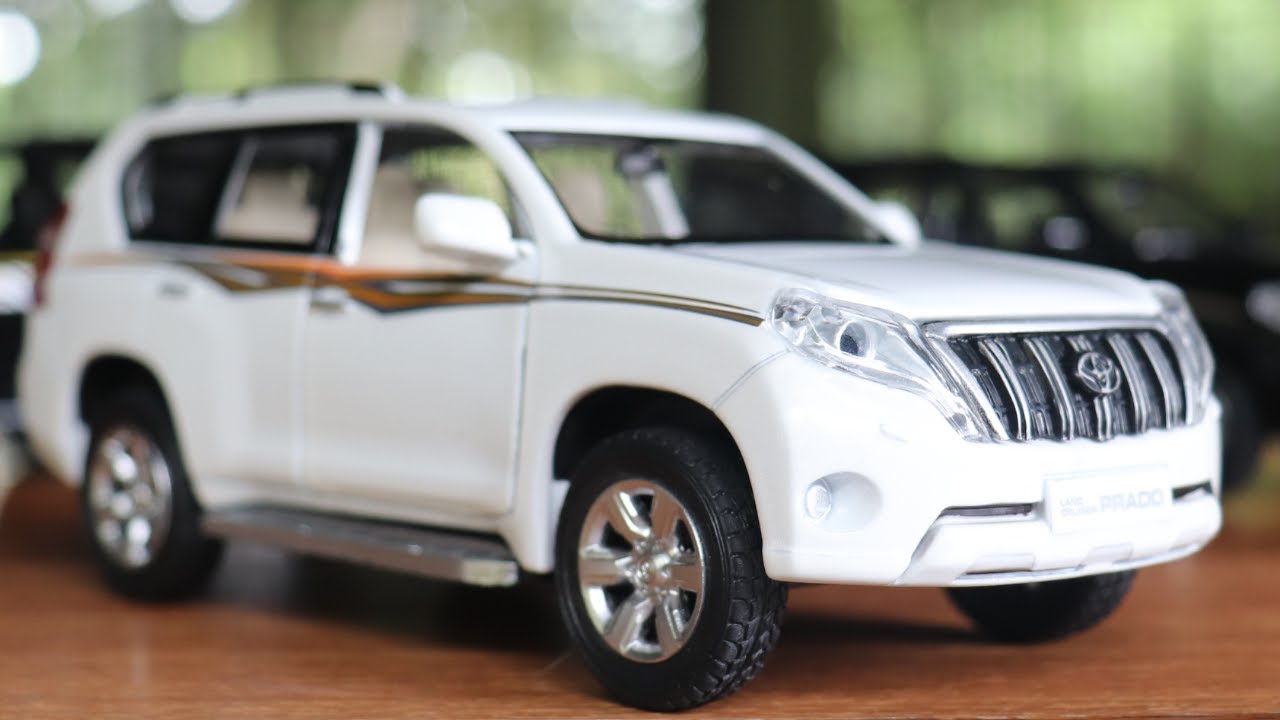TOYOTA LANDCRUISER PRADO 2012 Масштаб 1:32