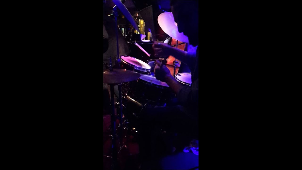 Joe Sanders InfiNity @ Duc Des Lombards