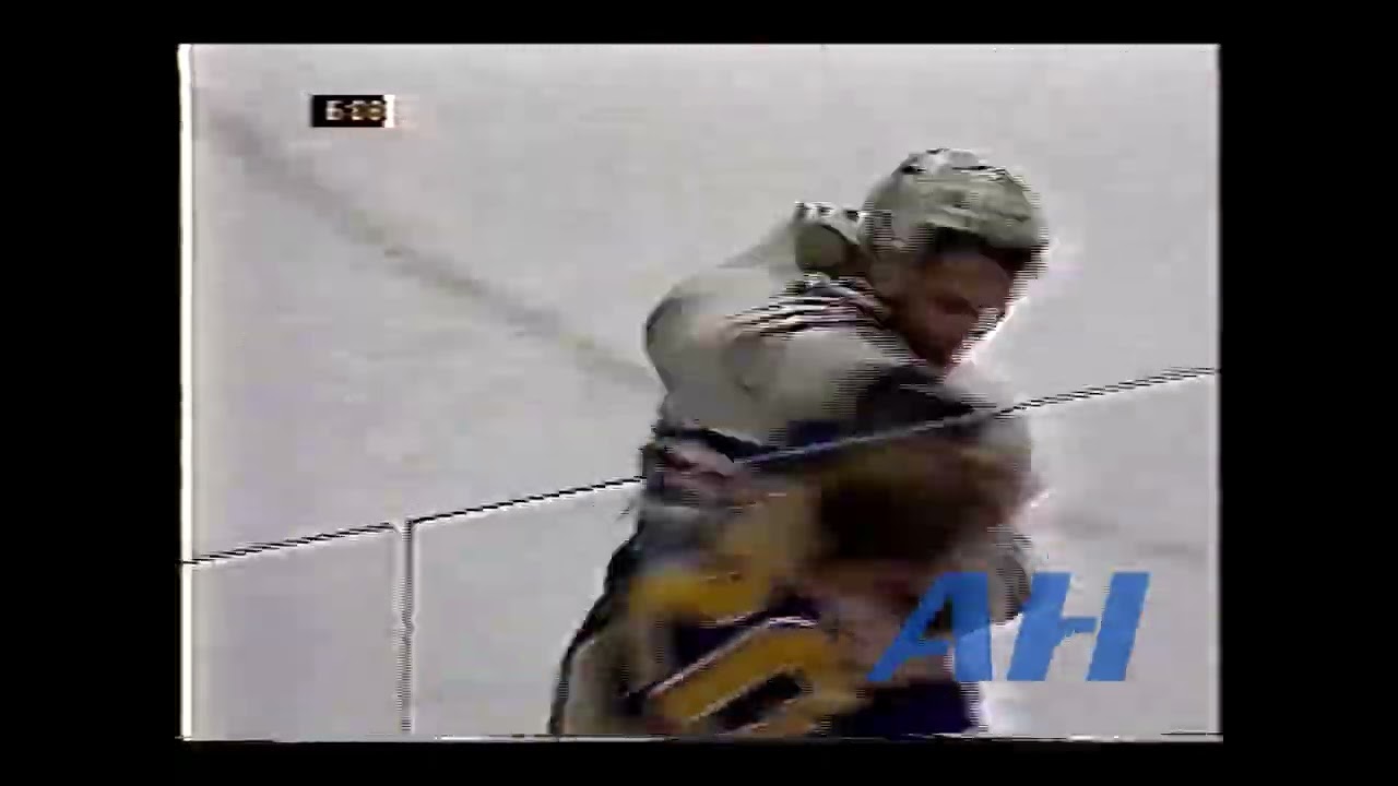 NHL Dec. 26, 1992 Stephane Matteau,CHI v Lee Norwood,STL Chicago Blackhawks St. Louis Blues