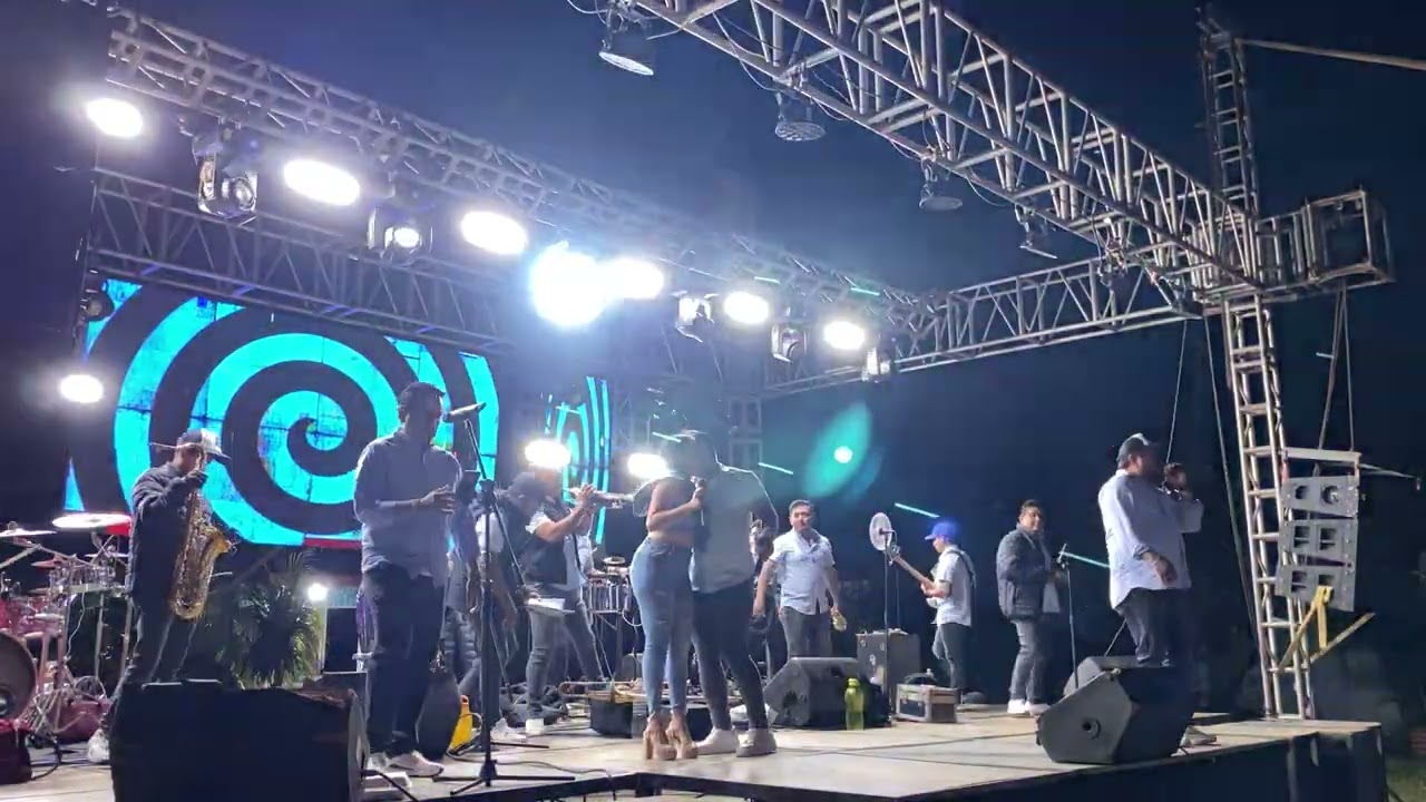 Bupu & Ron En Vivo - Juchitán De Zaragoza,Oaxaca.