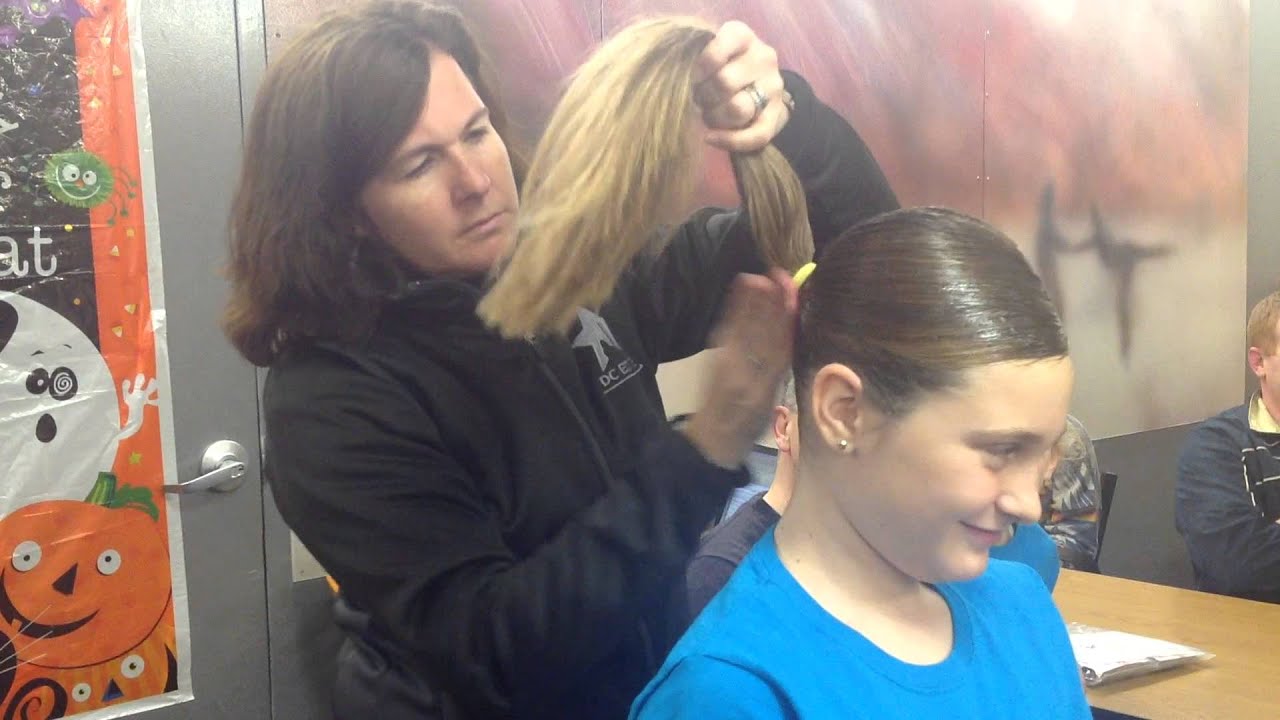 DC Edge Hair Bun Demo