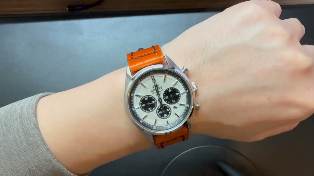 Обзор часов Orient Neo 70’s Solar Panda | Винтажный хронограф