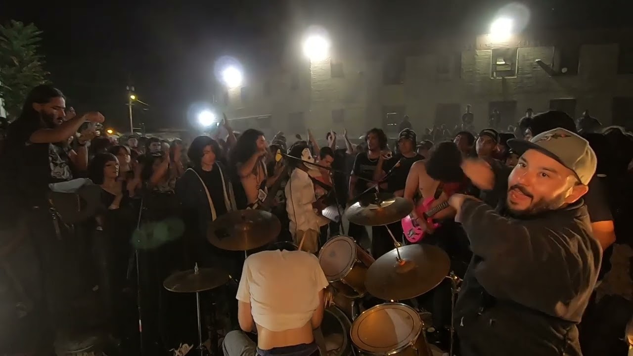 CASKET MUSH LIVE IN VERNON - BAD MUSIC FEST