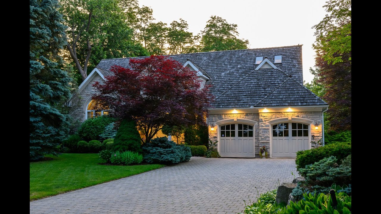 Hidden Gem, Oakville, ON - Sotheby's International Realty Canada
