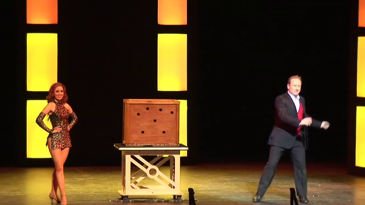 2 Girl Small Sword Box