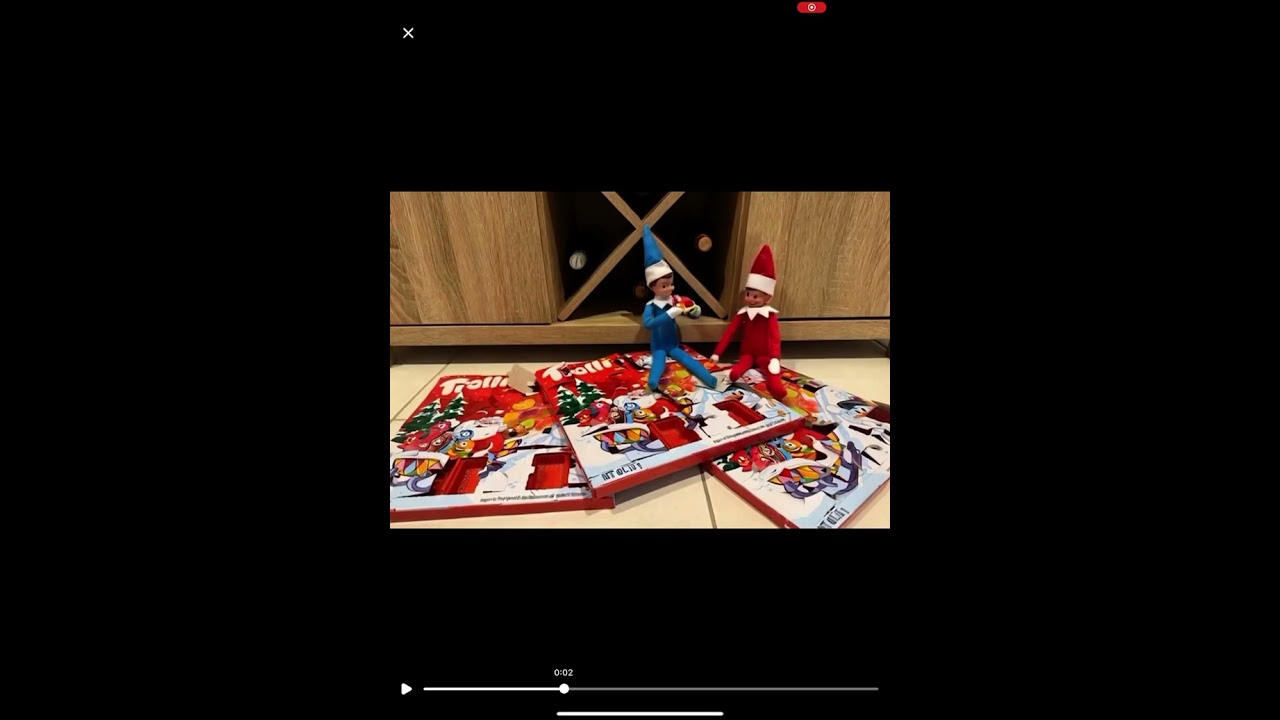 Elf’s caught moving on camera 📸warning ⚠️kids do not watch!!!