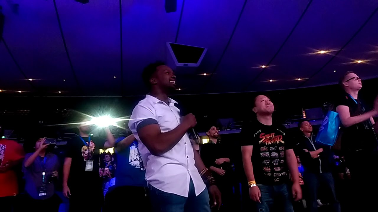 Crowd Reaction to SFV Season 3 reveal. Ft. Tasty Steve and Yoshinori Ono
