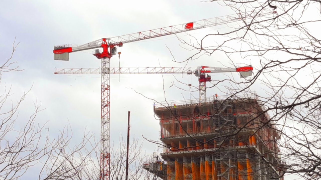 MILANO CANTIERE Symbiosis.  GRU POTAIN MDT 349 , CMB.
