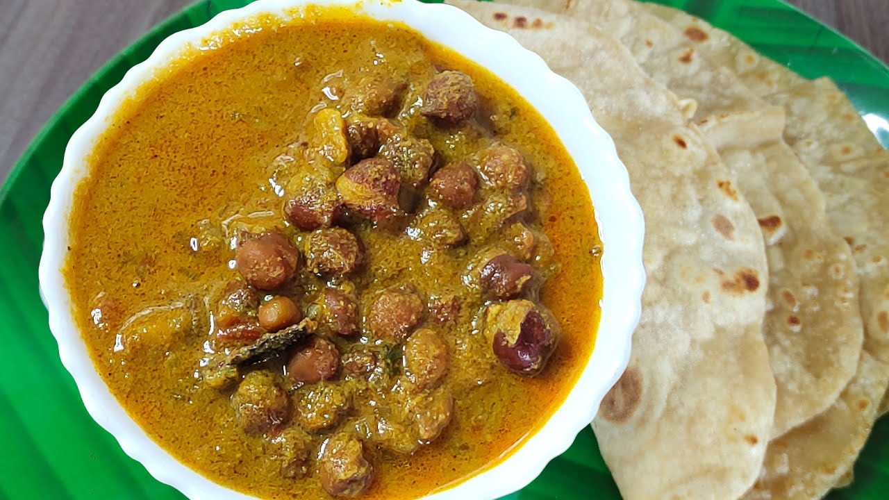 கொண்டக்கடலை குருமா / சுண்டல் குருமா / Black Channa kurma for Chapathi / சென்னா மசாலா