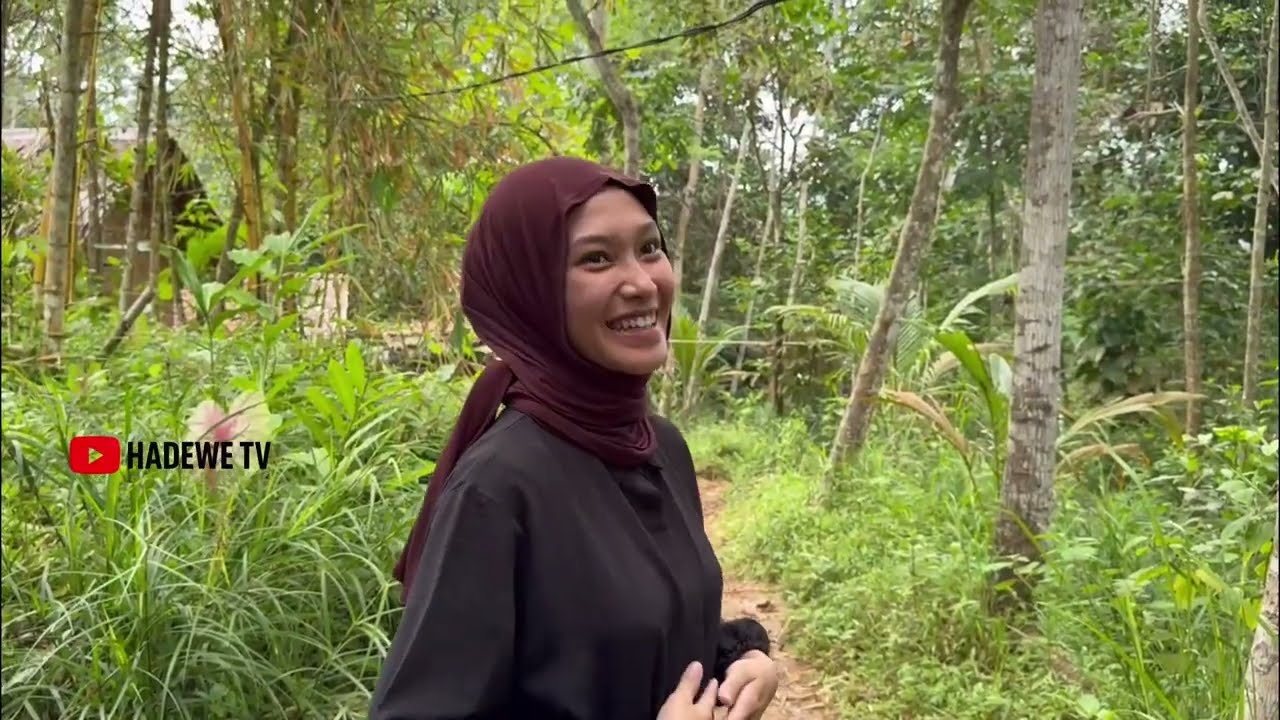 VIRALKAN‼️AIR MATA PERAWAN CANTIK MENCARI IBU YANG KABUR RELA CUTI DEMI ANTAR ADIK SEKOLAH