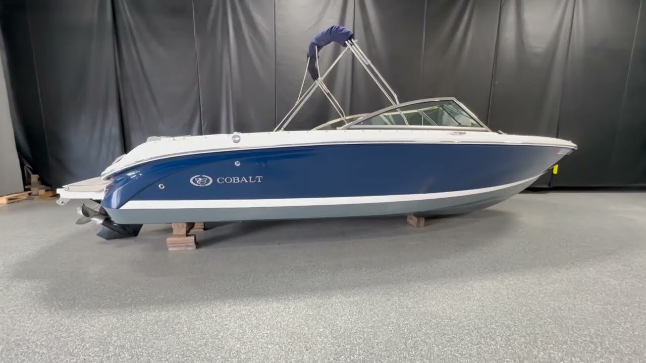 2022 Cobalt 220S: Beautiful Like-New Runabout Tour - Family Boat in Northern Minnesota!