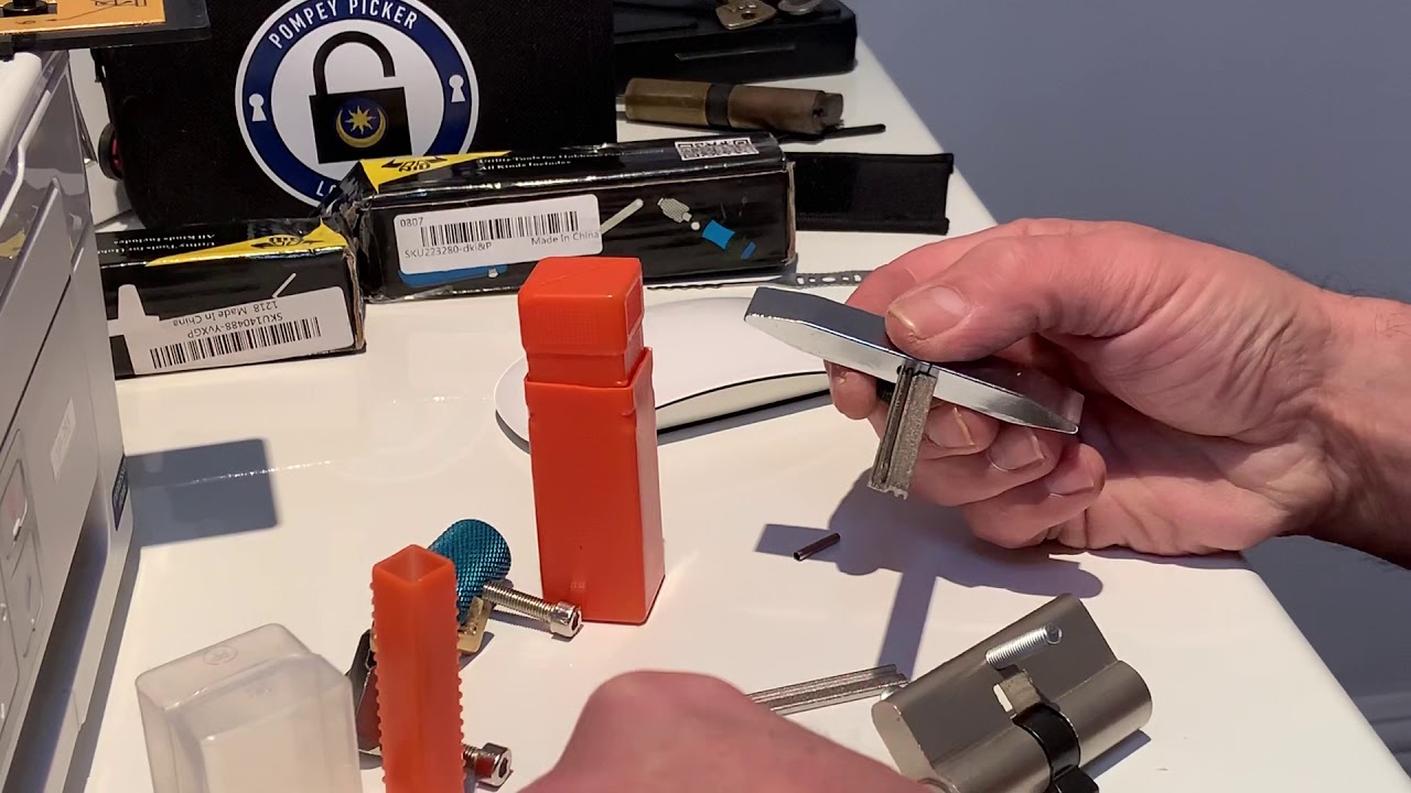 Dimple lock foil impressioning tool