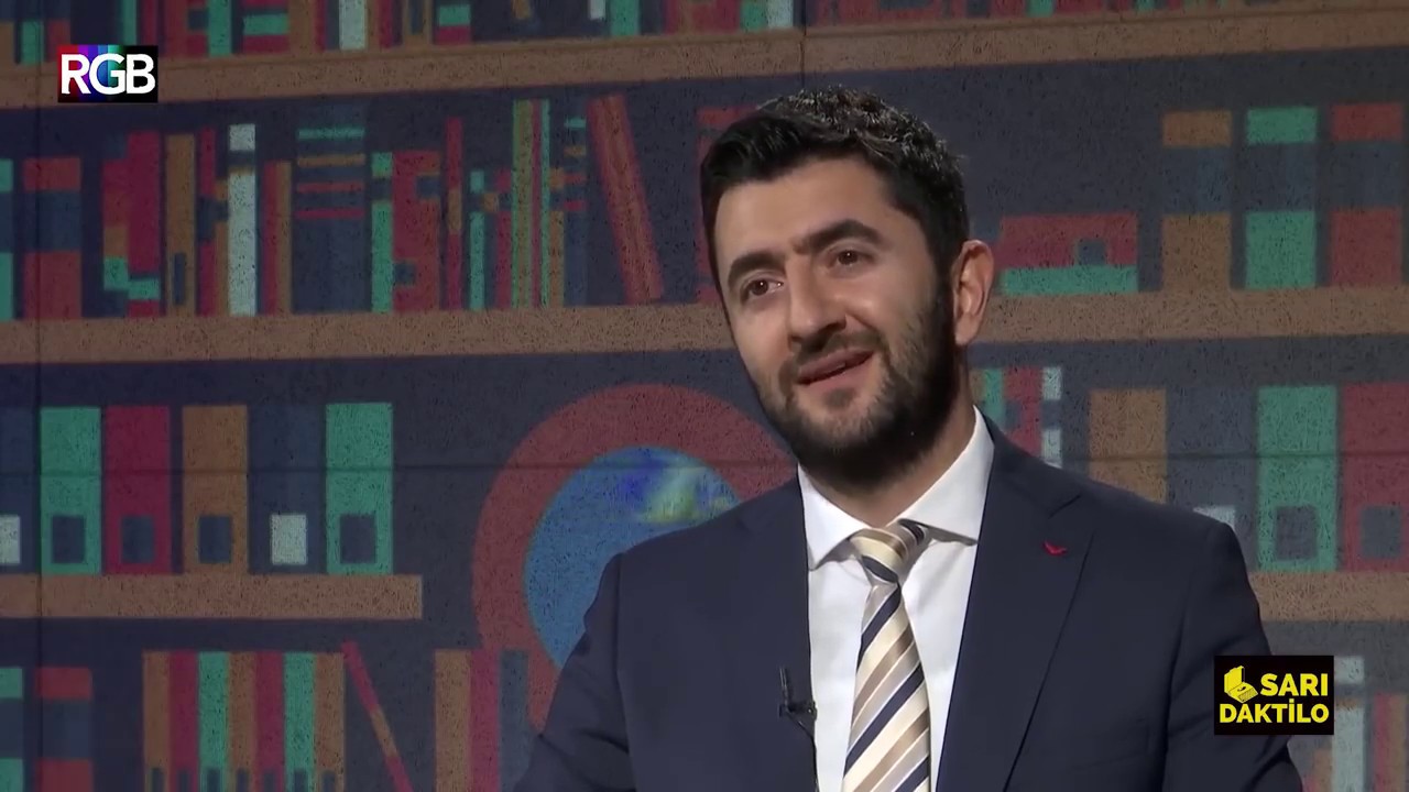 Bilen Işıktaş / Peygamber'in Dâhi Torunu: Şerif Muhiddin Targan kitabı üzerine / Sarı Daktilo