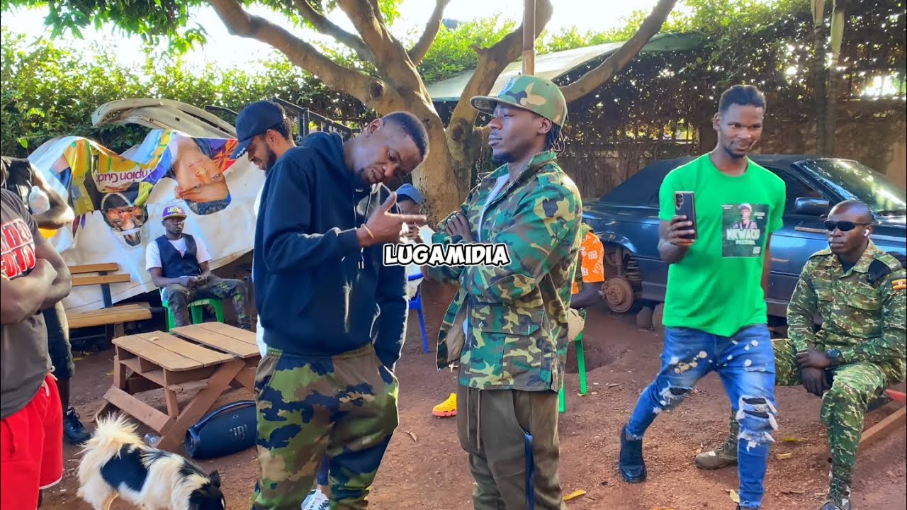 WEASEL MANIZO BEGS Alien skin & Pallaso To forgive Each Others