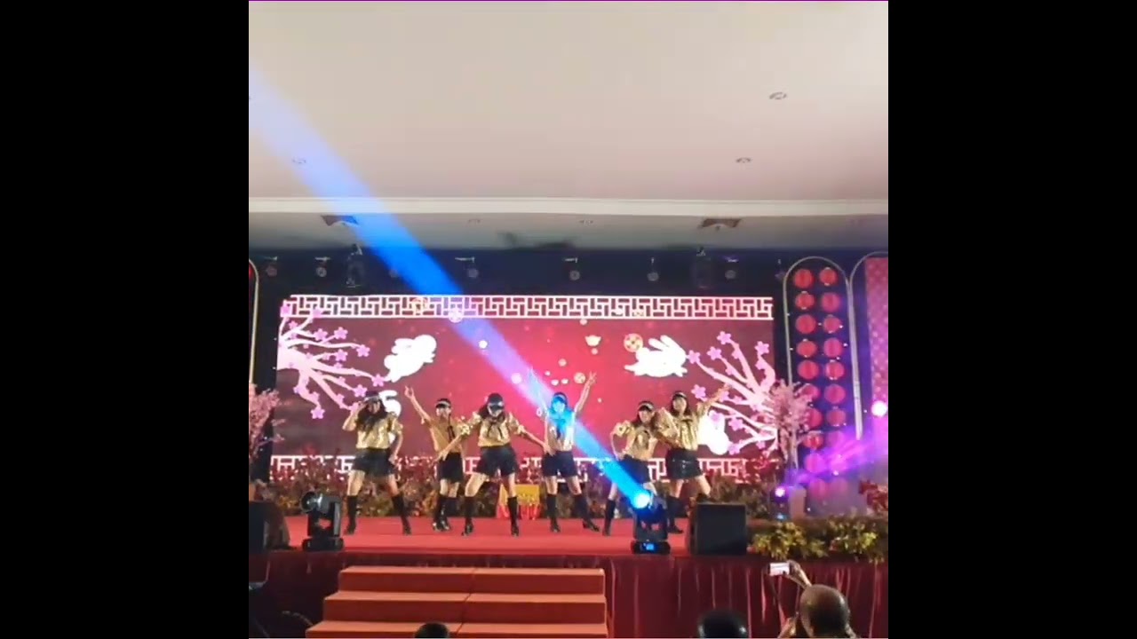 Ai Ni Yi Wan Nian (remix) Tang yi and friend