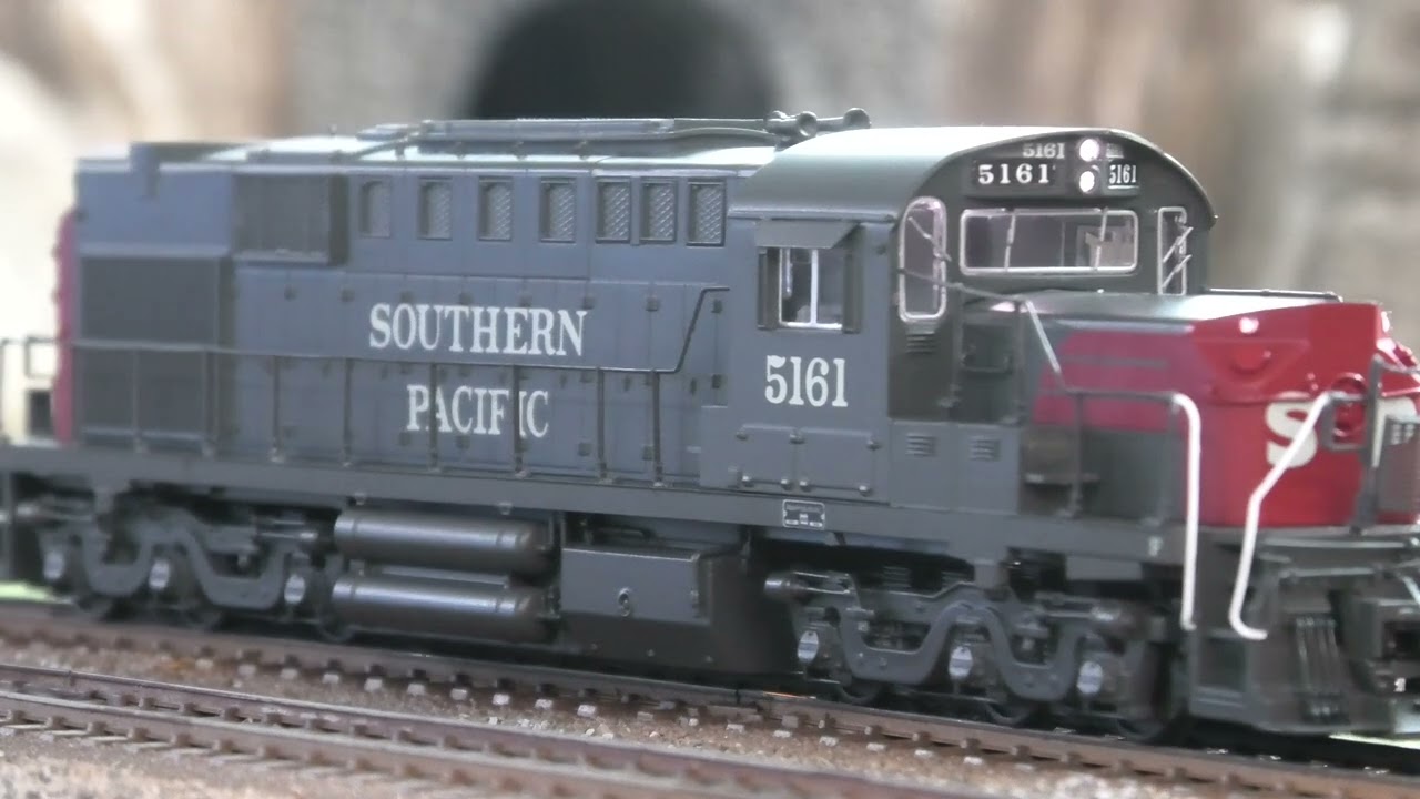 Review: Broadway Limited Paragon 3 HO scale RSD-15