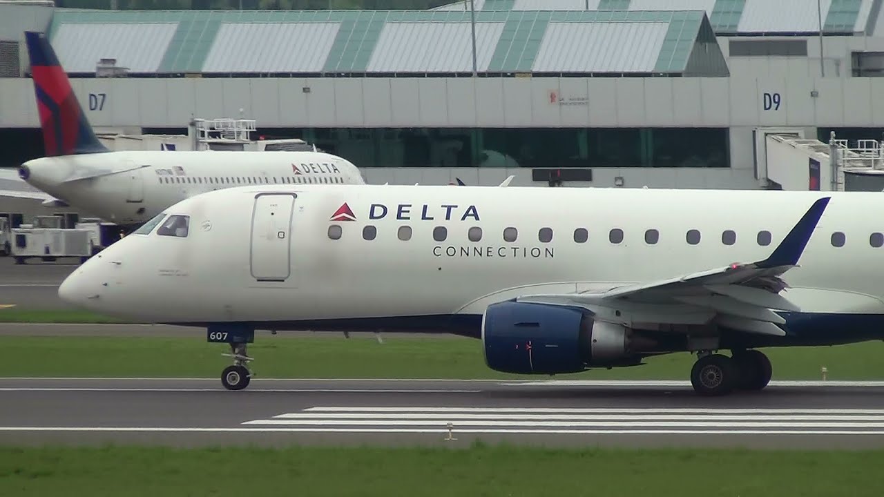 Delta Connection (Compass Airlines) ERJ-175 [N607CZ] Takeoff Portland Airport (PDX)