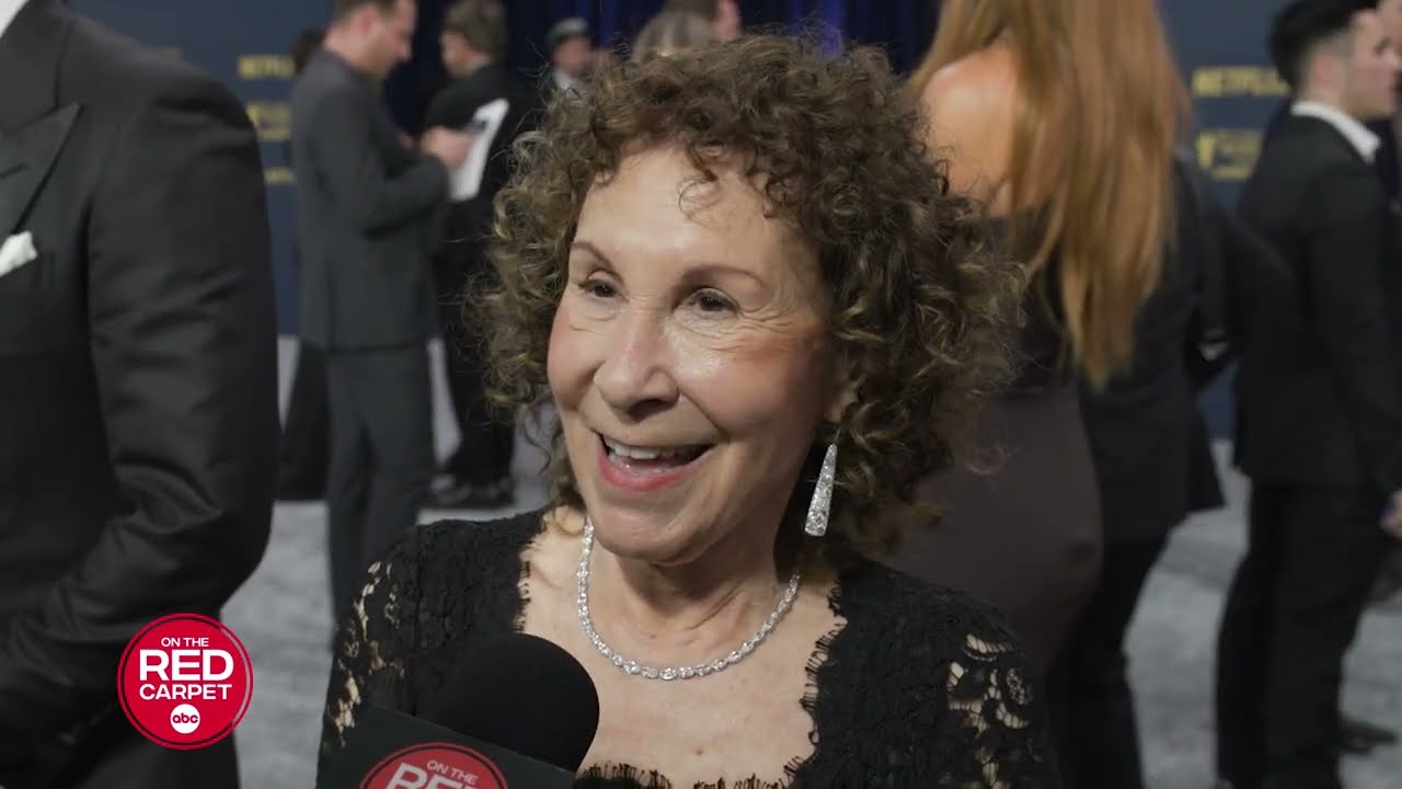Rhea Perlman explains that 