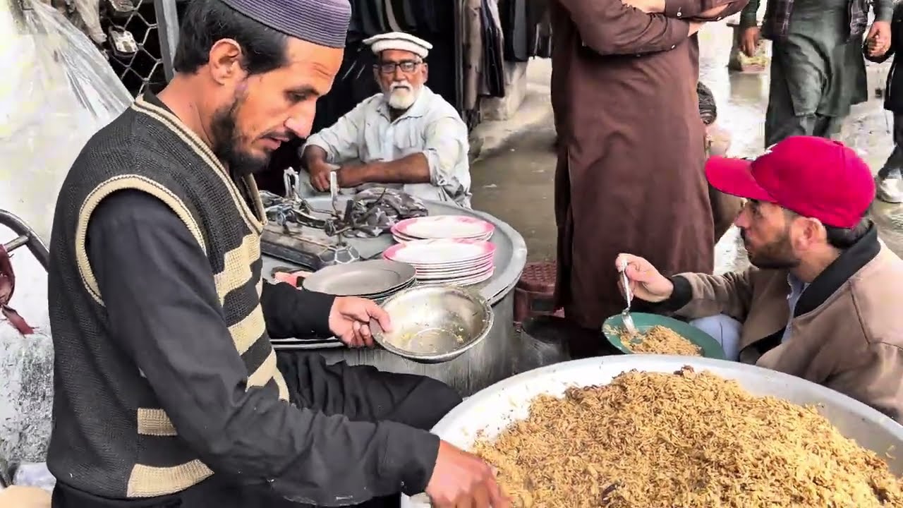 Hashtnagari Bazaar Peshawar 😋 | Street Food Full Vlog