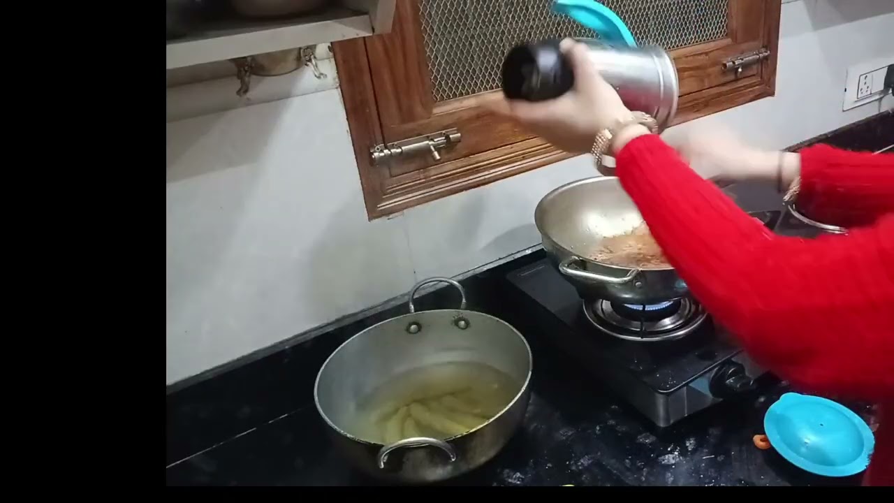 # market me vloginge krne me sharam aati hai