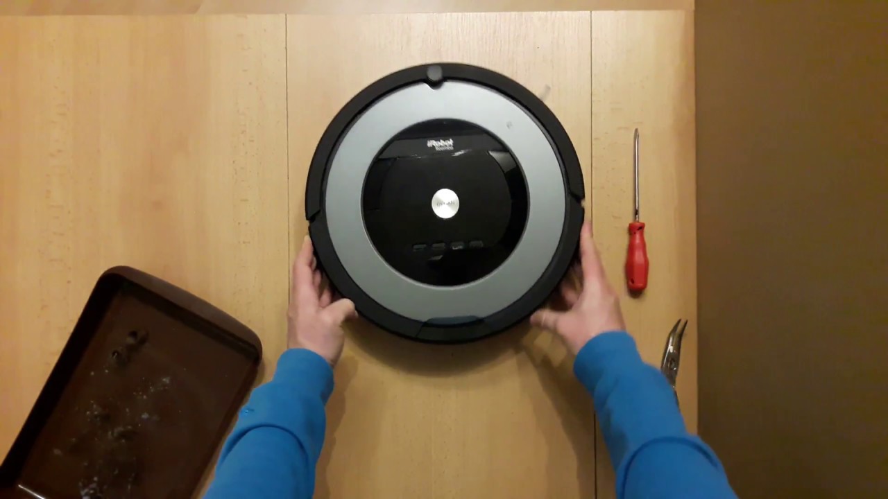 How to clean iRobot Roomba 865
