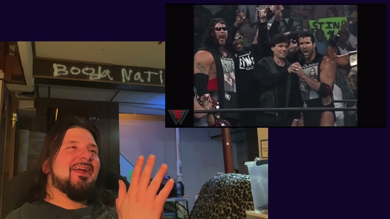 Hilarious Shouts from Fans at Wrestling shows / WWE Wrestlers Greatest Clap Backs at Fans (Reaction)