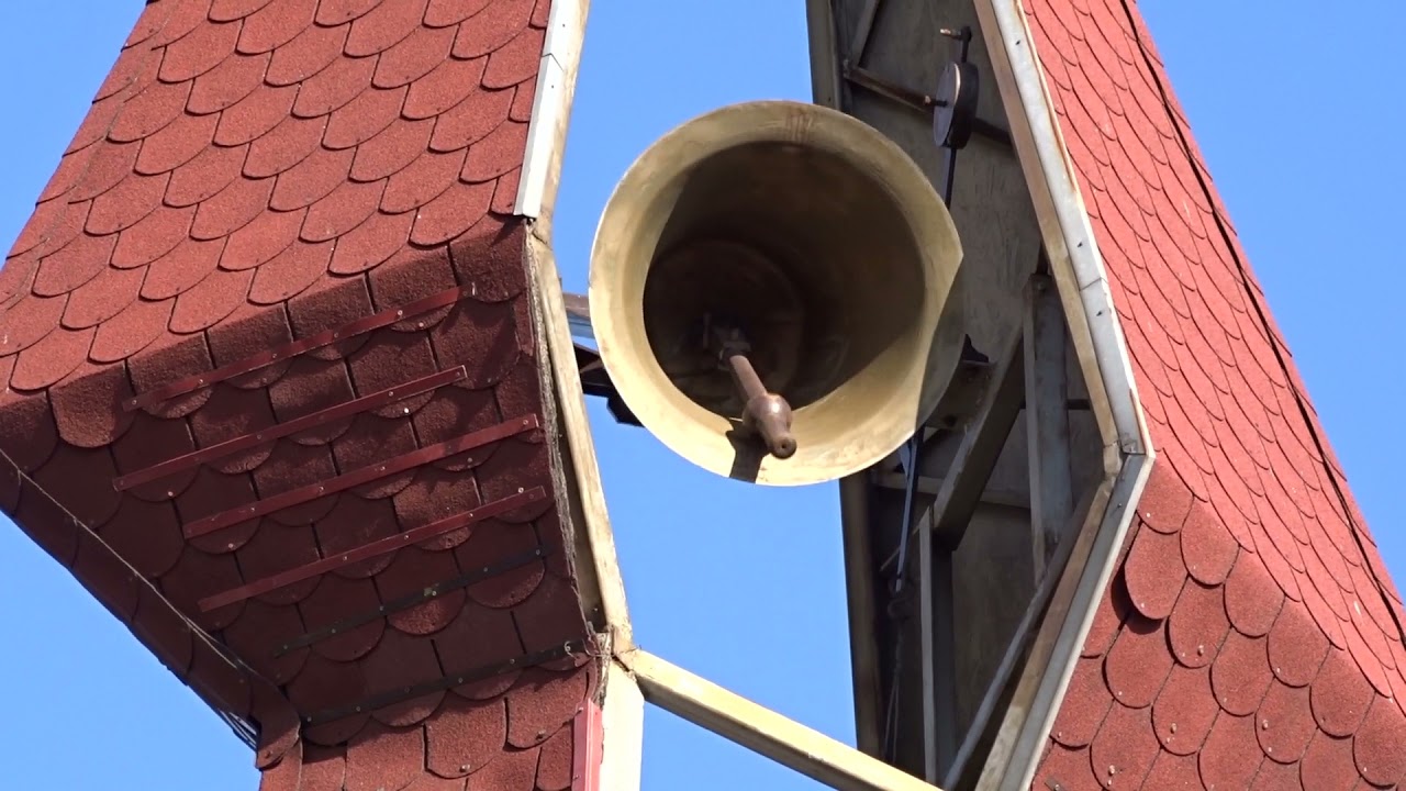 DUNAÚJVÁROS (H), A baptista templom harangja/Die Glocke die Baptistenkirche