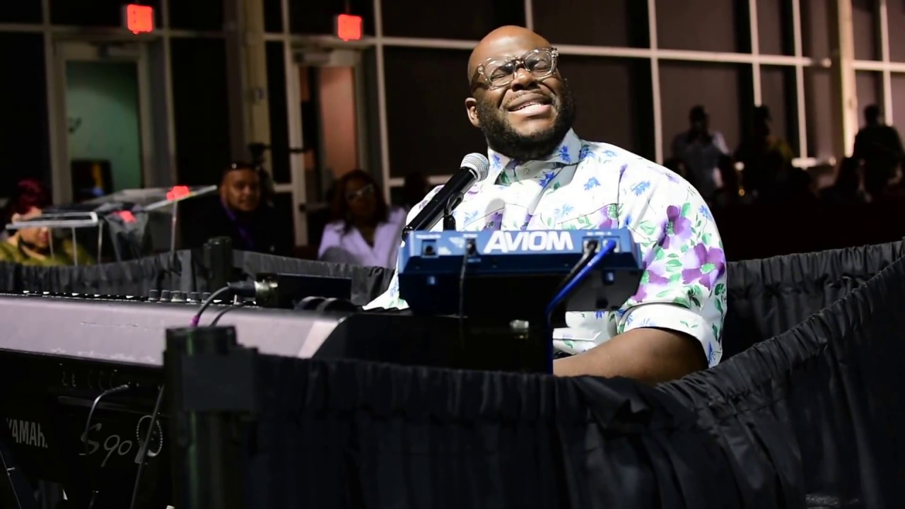 Zebulon Ellis performs For The Good Of Them in Las Vegas