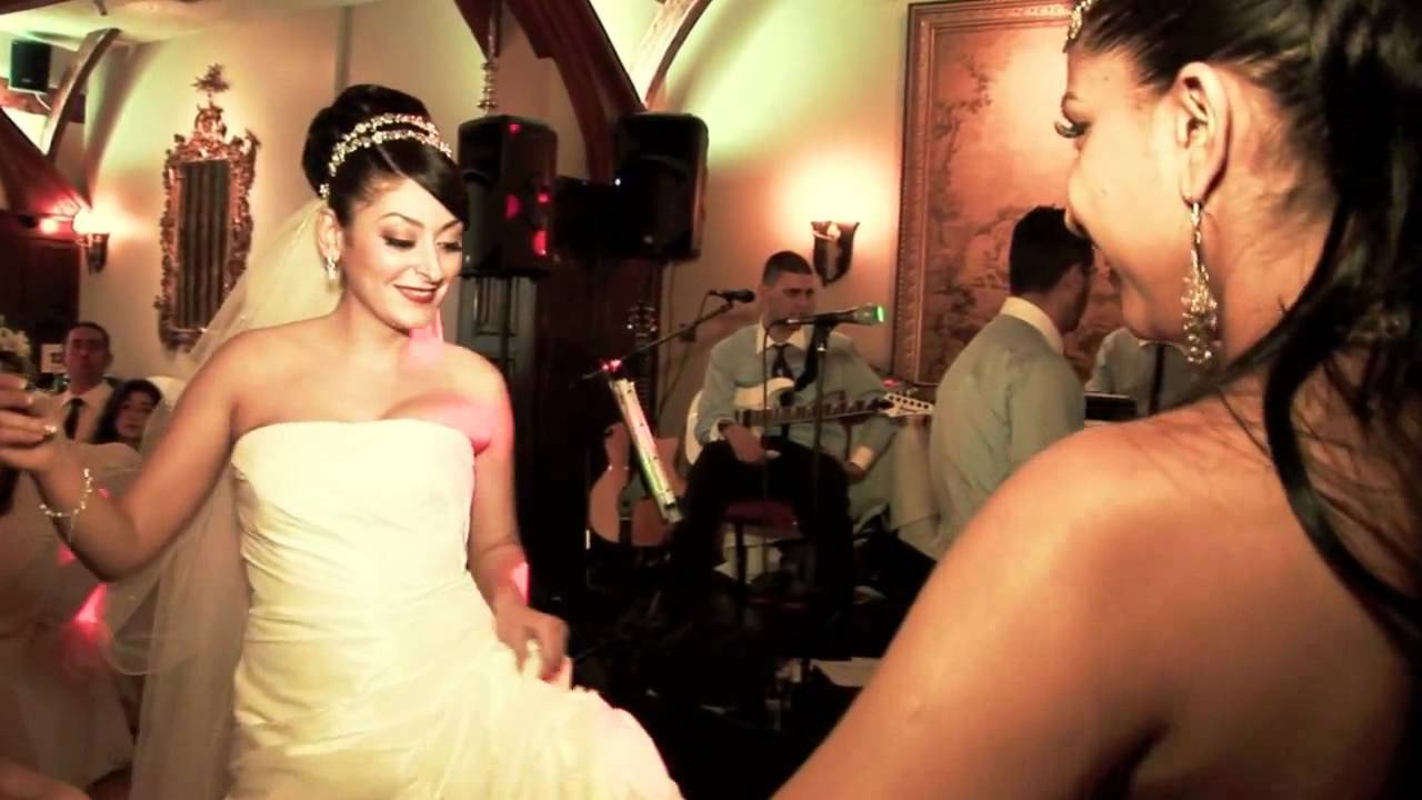 Turkish Wedding - Belly Dancer