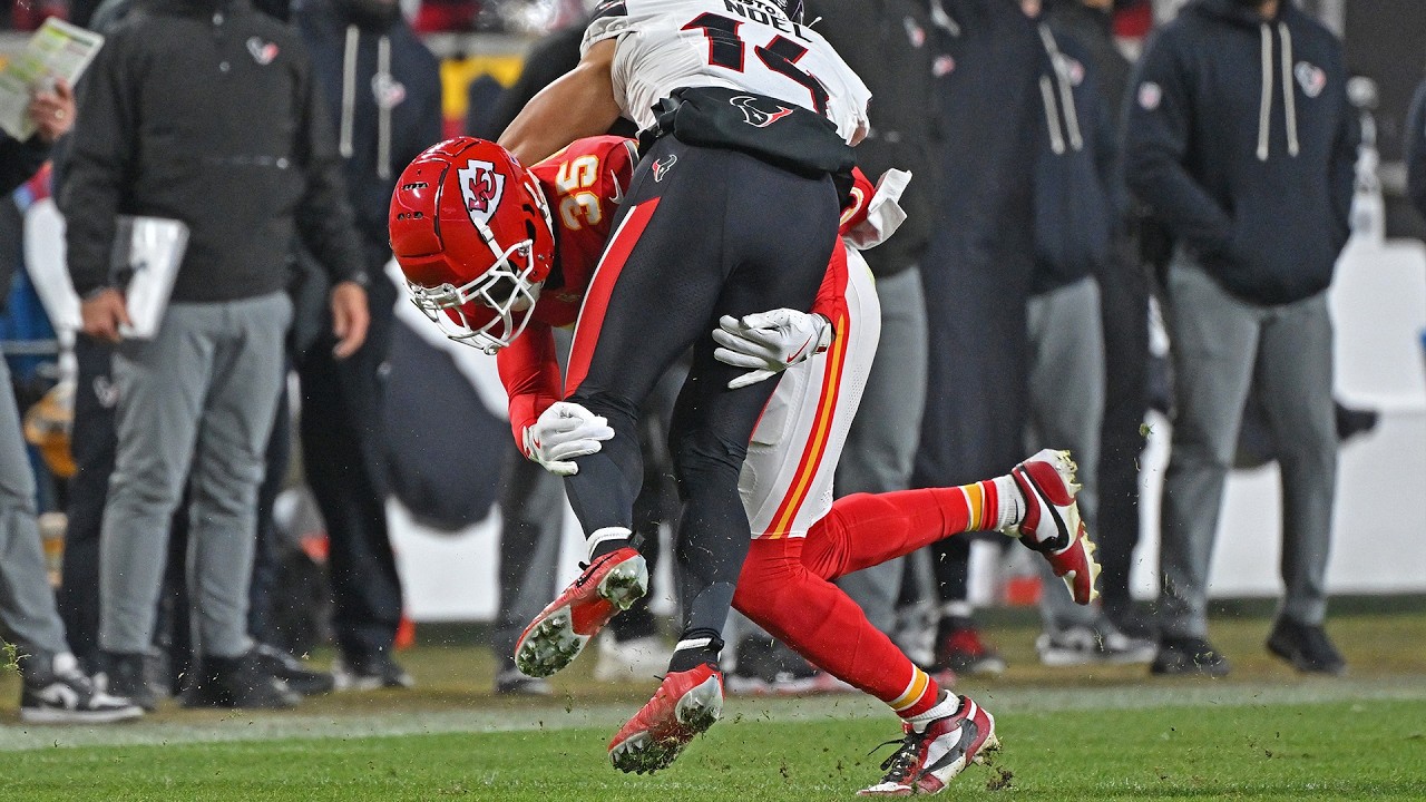 Jaylen Watson's Best On-Field Moments From His NFL Career