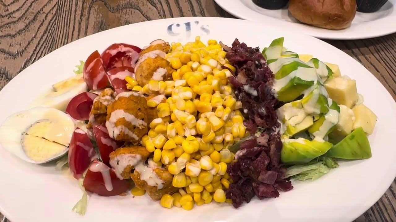 Cafe Javas Victoria Mall Entebbe Uganda | #cafejavas #entebbe #uganda #victoriamall