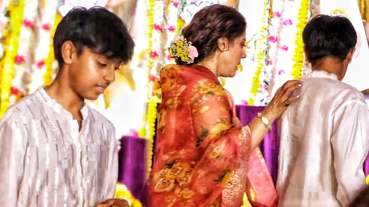 Kajol With Son Yug Devgan At North Bombay Durga Puja 2024 | Bollywood Biggest Durga Puja