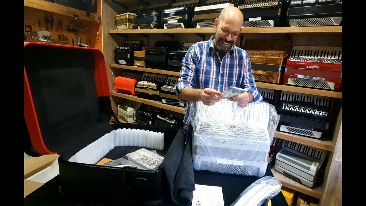 Unboxing Paolo Soprani ALL WHITE nuevo y exclusivo para Argentina.  4/5 con musette. Super!