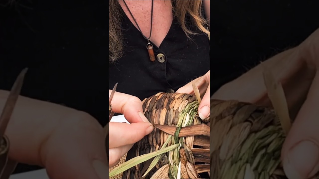 This Is How I Wove A Wild Basket 🌿#basketry #wildcrafting