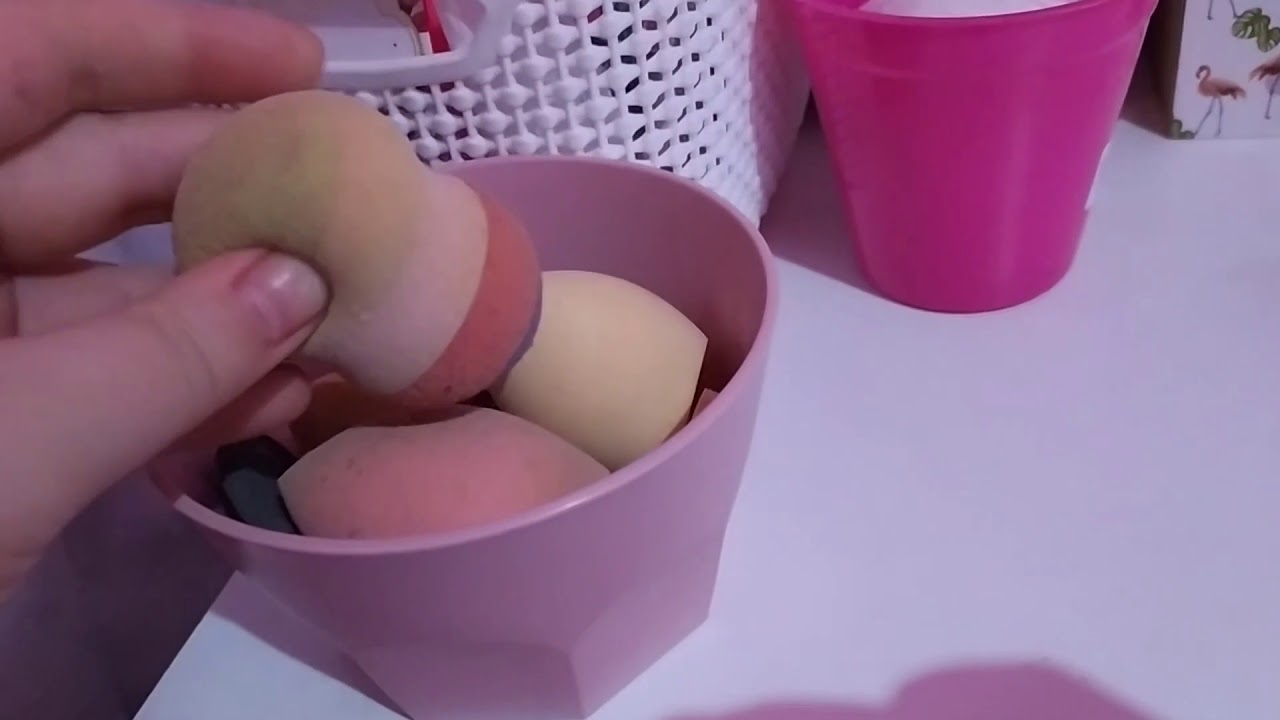 Colección de maquillaje y room tour de mi tocador