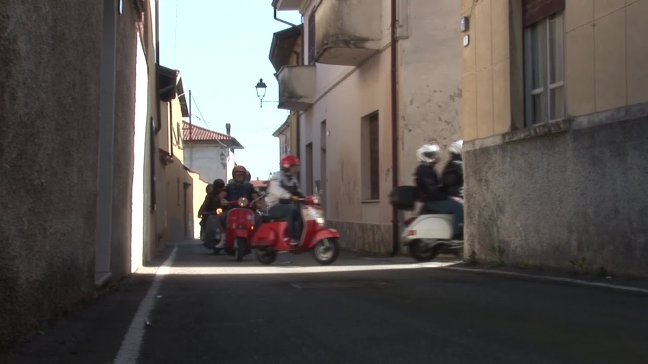 Vespa, rally e monumenti. 8 ottobre 2023