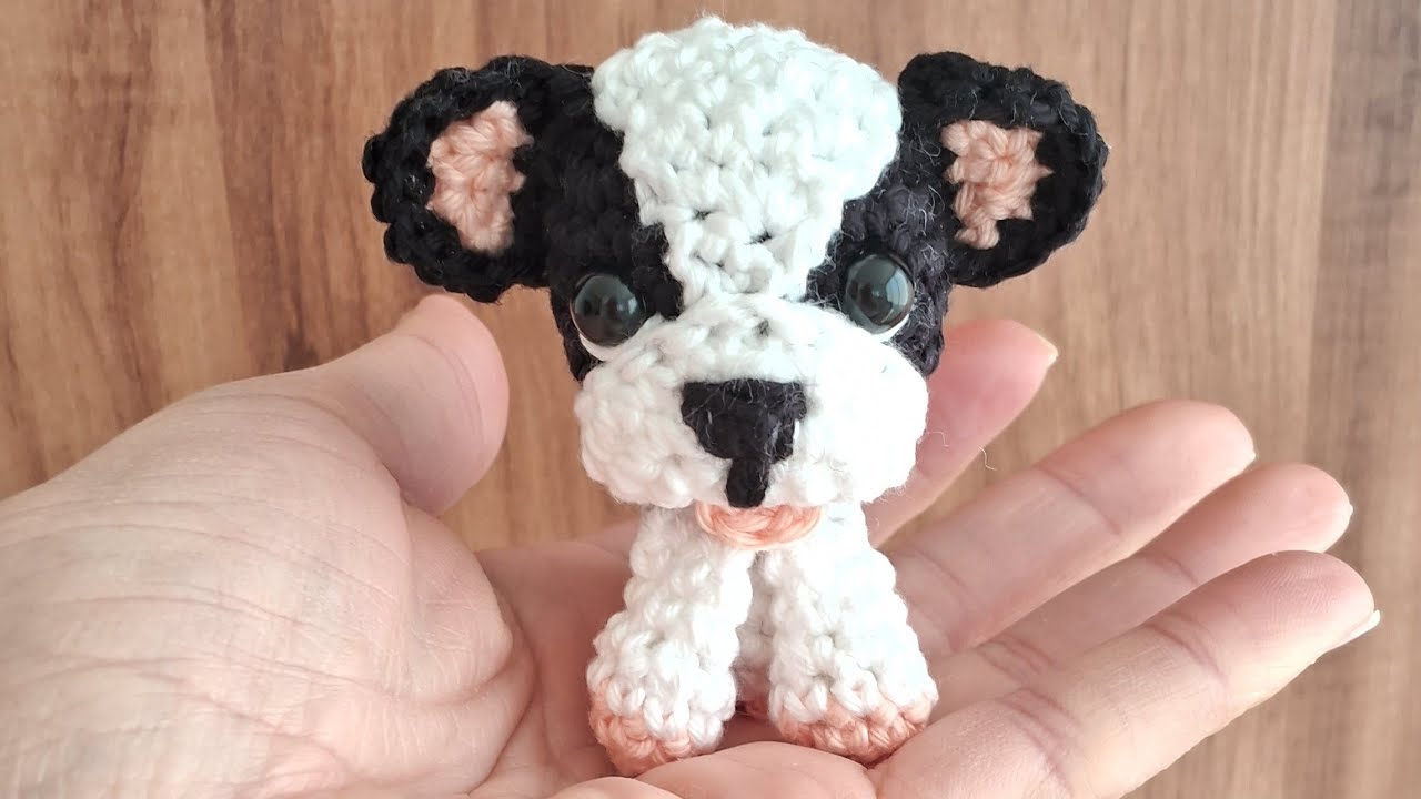 Mini Buldogue Francês Amigurumi 