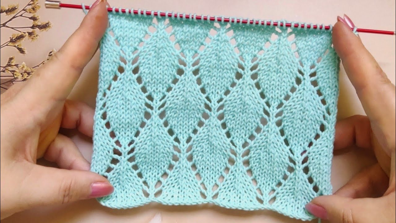 Lace Leaves Knit Stitch | Ajour-Blattmuster stricken | Punto Hojas Caladas | Punto Foglie Traforate