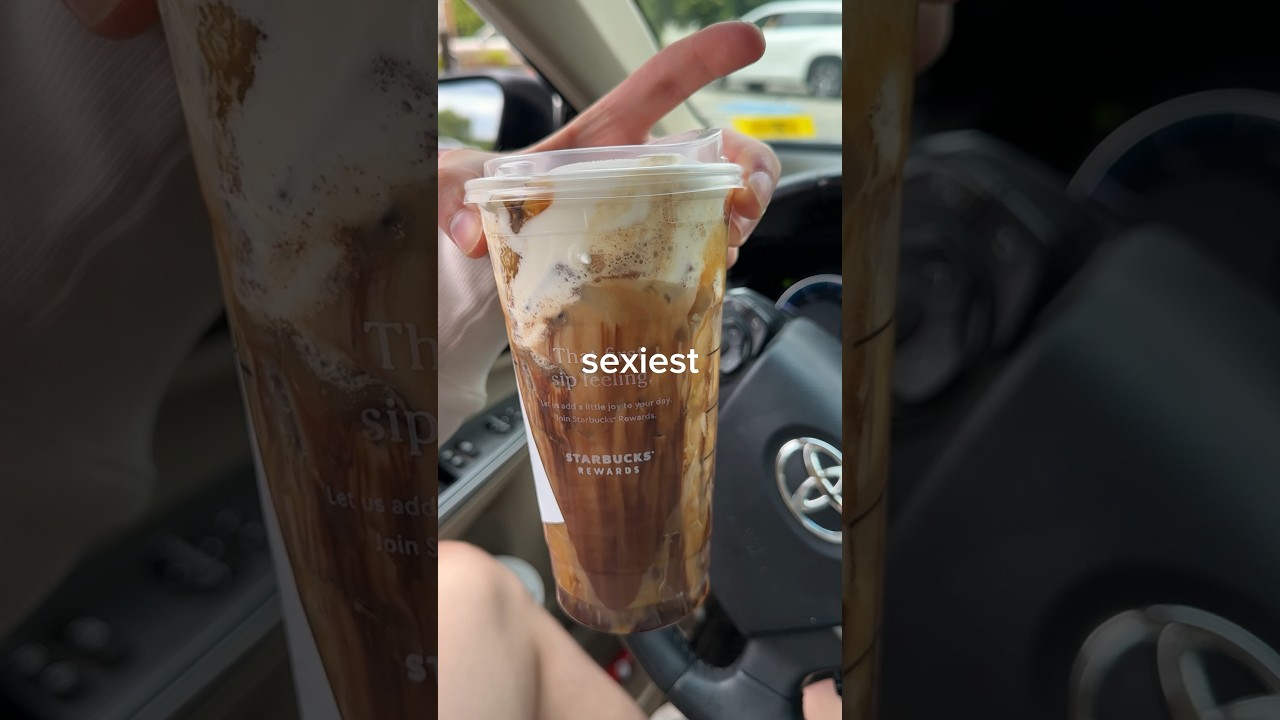 Starbucks vs Dunkin&rsquo;: Fanciest Drink Wins