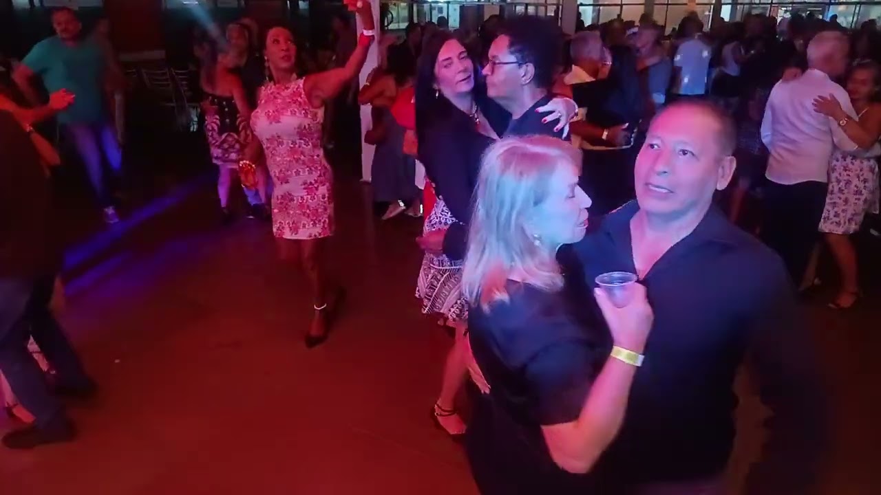 Bailão do Marcos augusto aí vivo Adail Moreira comanda a festa
