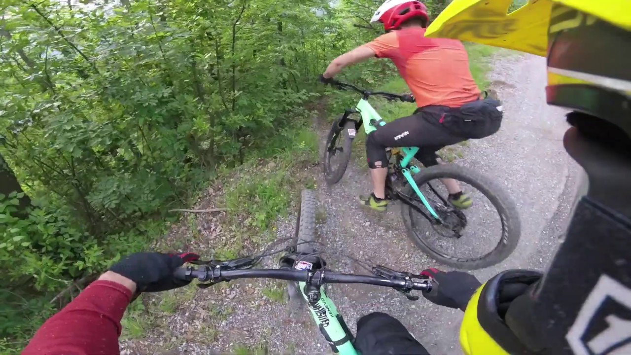Jackass mtb lucca completo