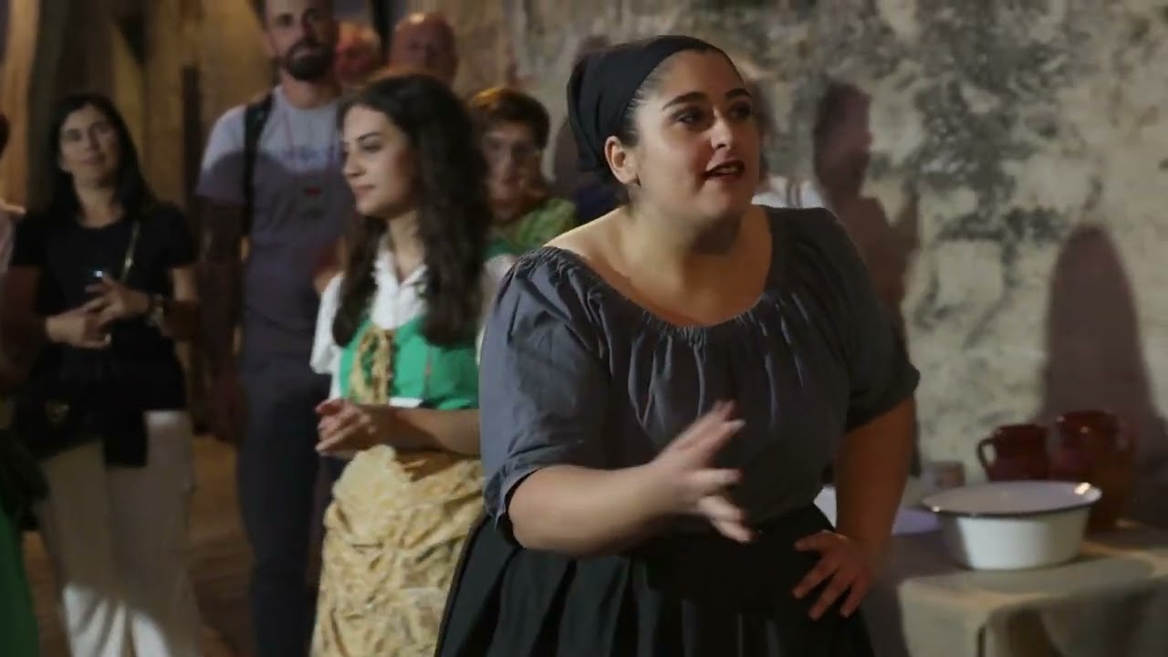 Colobraro, “Sogno di una Notte a Quel Paese” incanta ancora: ironia e tradizione contro i pregiudizi