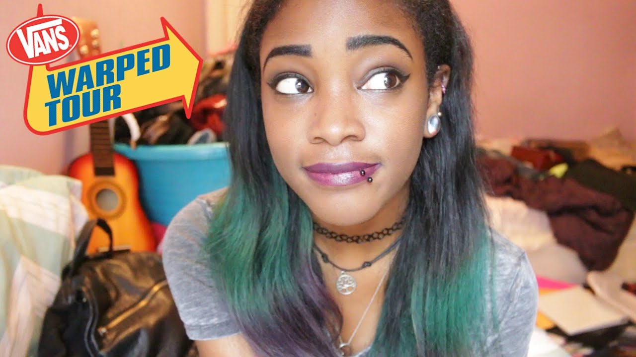 ✧ What's in my Warped Tour Bag ✧