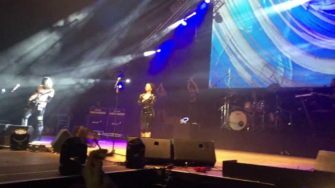 Şebnem Ferah - Intro + Kalbim Mezar - Bochum 05.04.2015