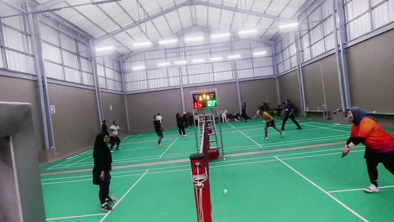 Badminton bersama teman #badminton #bekasi #gordepansma1bekasi #gorbulutangkis